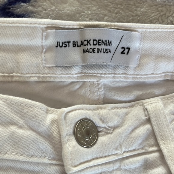 GUC just black denim jeans. Size 27. Color: white. Made in the USA! - Picture 4 of 7